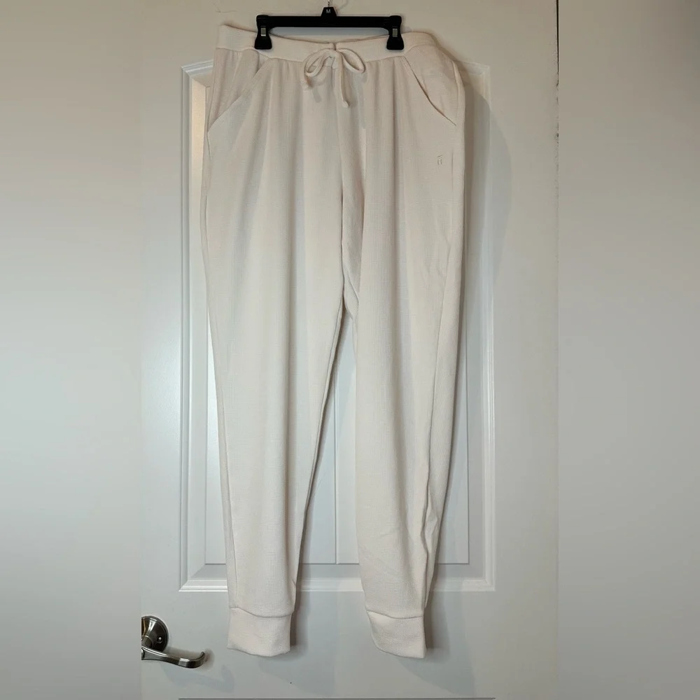 NWT! TOMMY JOHN LUXE LOUNGEWEAR